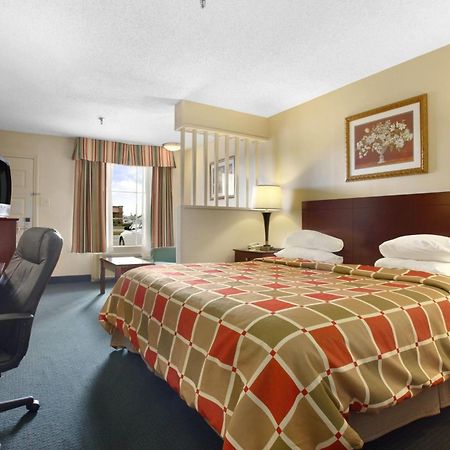 Super 8 By Wyndham New Iberia Motel Exterior photo