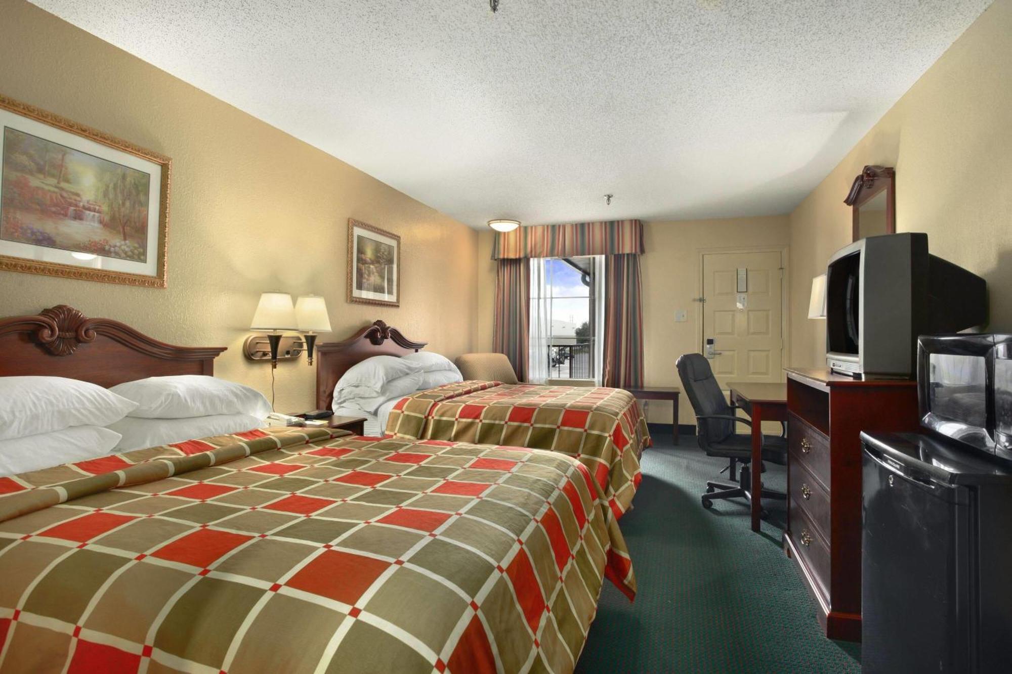 Super 8 By Wyndham New Iberia Motel Exterior photo